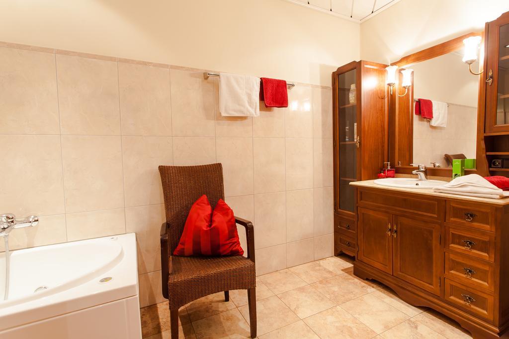 Exclusive Apartment Sylvie คาพรูน ภายนอก รูปภาพ