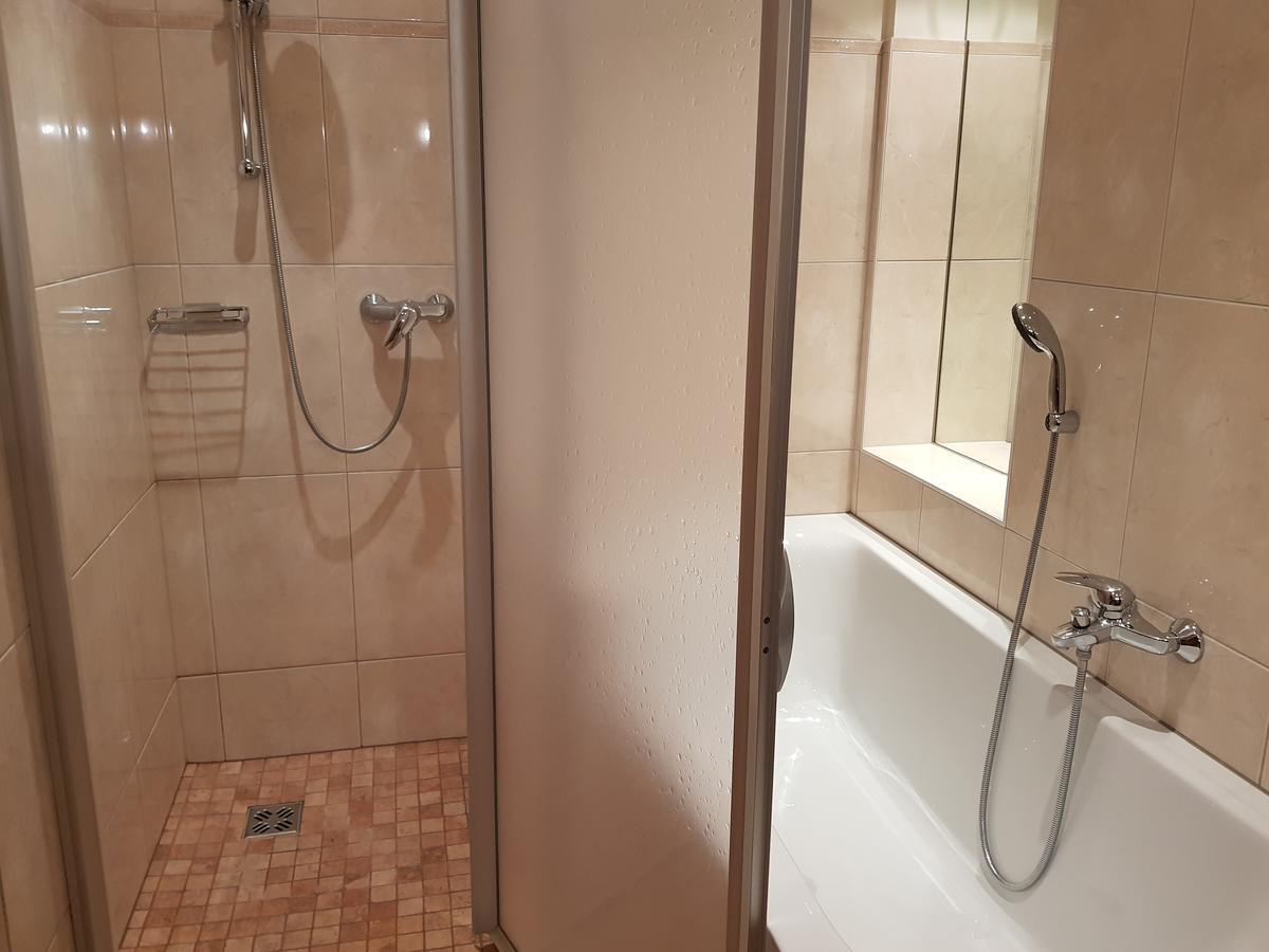Exclusive Apartment Sylvie คาพรูน ภายนอก รูปภาพ