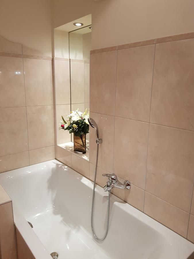 Exclusive Apartment Sylvie คาพรูน ภายนอก รูปภาพ